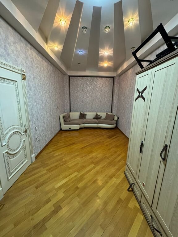 Satılır 5 otaqlı yeni tikili, 180 m², Nizami m.-10