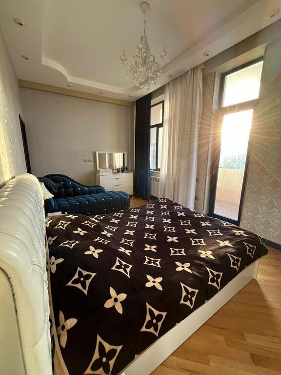 Satılır 3 otaqlı yeni tikili, 105 m², İnşaatçılar m.-7