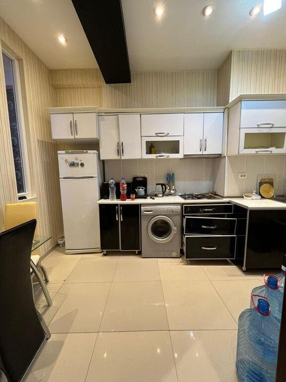 Satılır 3 otaqlı yeni tikili, 105 m², İnşaatçılar m.-10