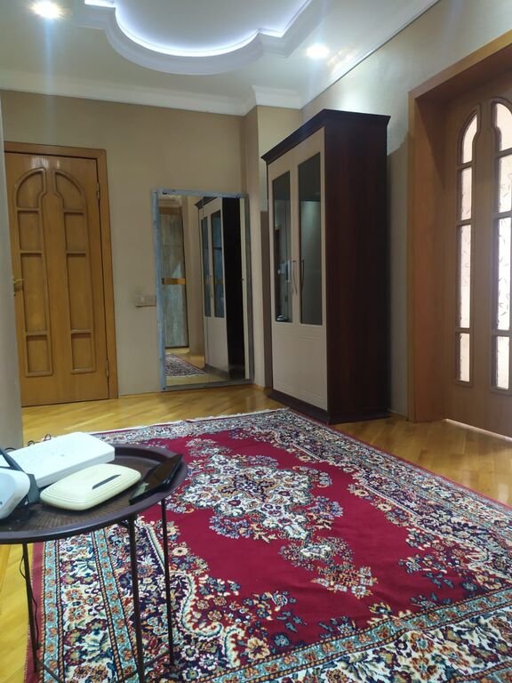 Kirayə verilir 3 otaqlı yeni tikili, 136 m², Elmlər Akademiyası m.-10
