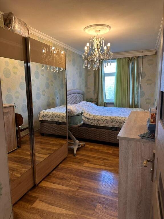 Satılır 2 otaqlı köhnə tikili, 50 m², Elmlər Akademiyası m.-4