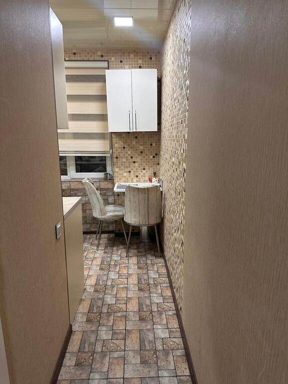 Satılır 2 otaqlı köhnə tikili, 50 m², Elmlər Akademiyası m.-6