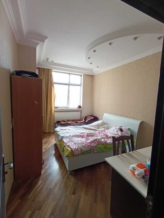 Satılır 3 otaqlı yeni tikili, 105 m², İnşaatçılar m.-6