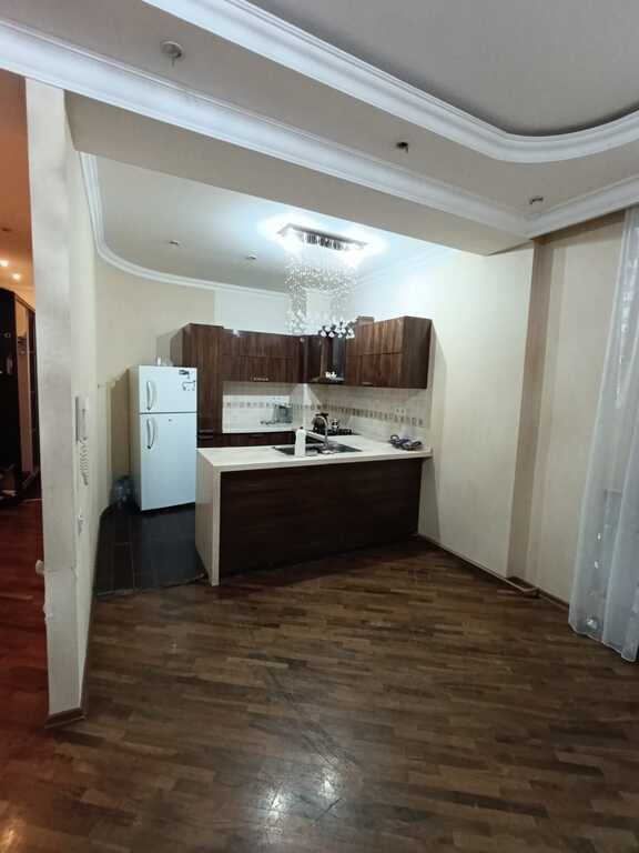 Satılır 3 otaqlı yeni tikili, 105 m², İnşaatçılar m.-8