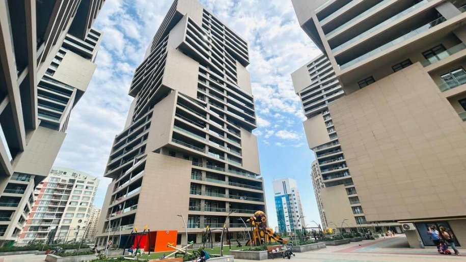 Satılır 3 otaqlı yeni tikili, 148 m², 8 noyabr-1