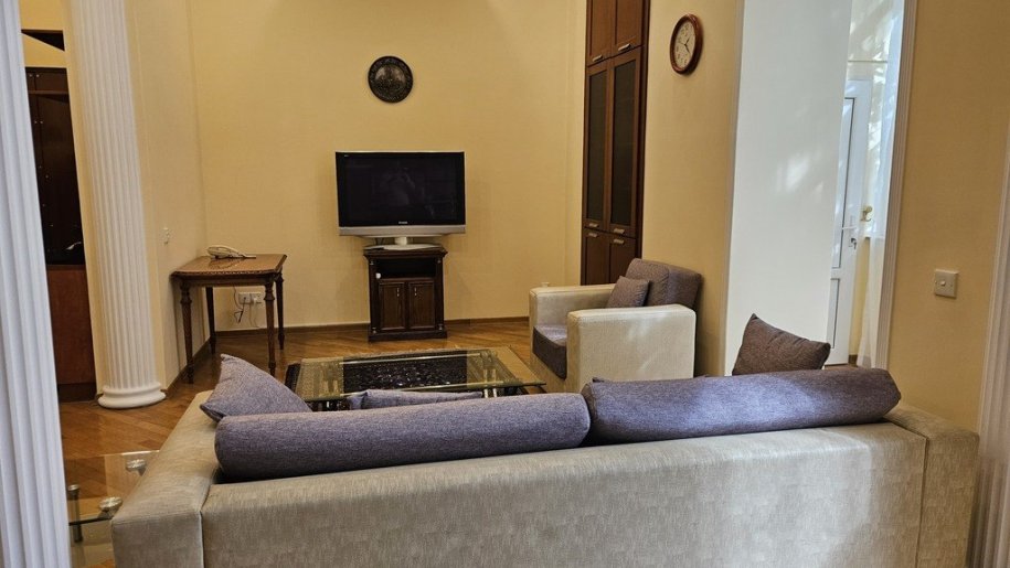 Kirayə verilir 3 otaqlı köhnə tikili, 100 m², Sahil m.-3