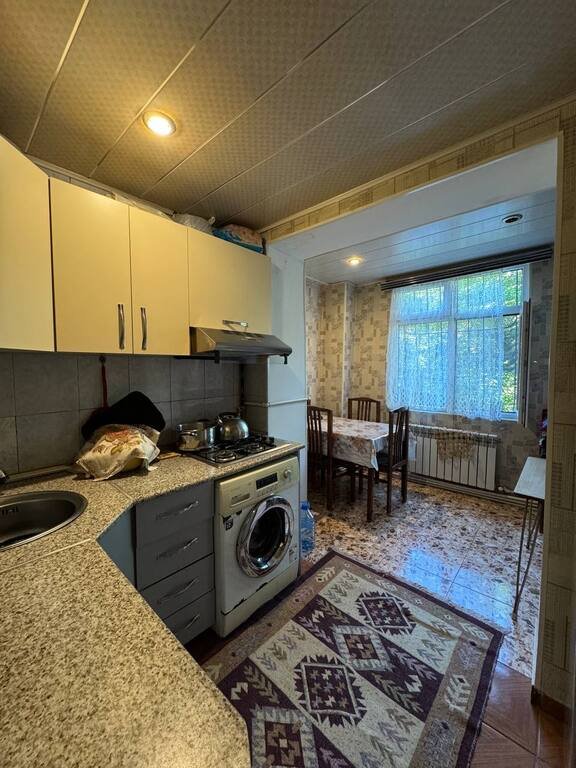 Satılır 2 otaqlı köhnə tikili, 50 m², Elmlər Akademiyası m.-4