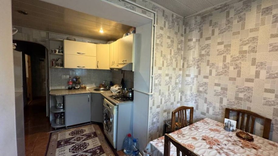 Satılır 2 otaqlı köhnə tikili, 50 m², Elmlər Akademiyası m.-7