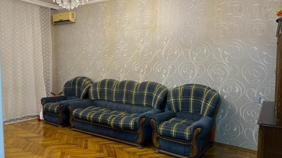 Satılır 2 otaqlı köhnə tikili, 56 m², Elmlər Akademiyası m.-4