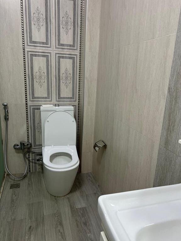 Satılır 2 otaqlı köhnə tikili, 56 m², Elmlər Akademiyası m.-19