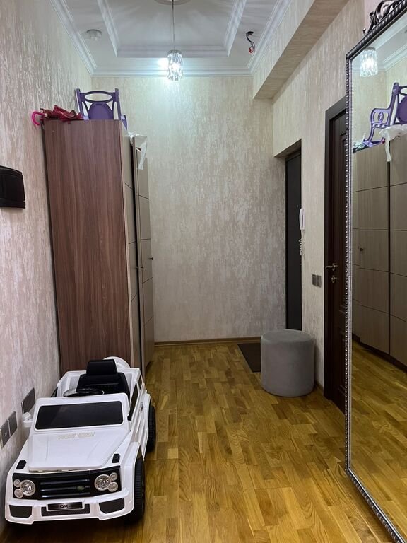 Satılır 3 otaqlı yeni tikili, 110 m², Azadlıq Prospekti m.-10