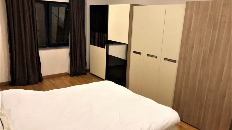 Kirayə verilir 4 otaqlı yeni tikili, 240 m², 28 May m.-8