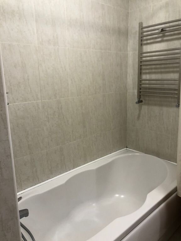 Kirayə verilir 4 otaqlı yeni tikili, 240 m², 28 May m.-19
