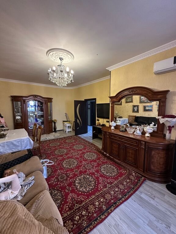 Satılır 3 otaqlı yeni tikili, 136 m², İnşaatçılar m.-2