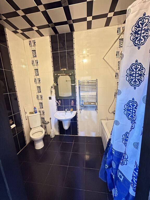 Satılır 3 otaqlı yeni tikili, 136 m², İnşaatçılar m.-12