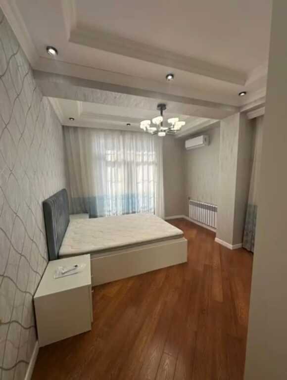 Satılır 3 otaqlı yeni tikili, 100 m², 20 Yanvar m.-4