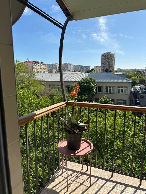 Satılır 3 otaqlı köhnə tikili, 75 m², Nəriman Nərimanov m.-21