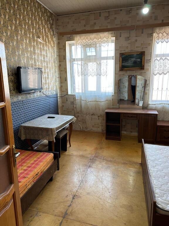 Kirayə verilir 1 otaqlı köhnə tikili, 35 m², Neftçilər m.-1