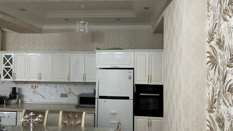 Kirayə verilir 3 otaqlı yeni tikili, 120 m², Azadlıq Prospekti m.-2