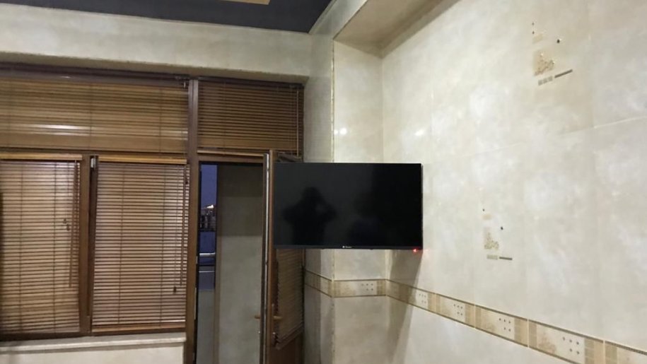 Kirayə verilir 3 otaqlı yeni tikili, 160 m², 28 May m.-15