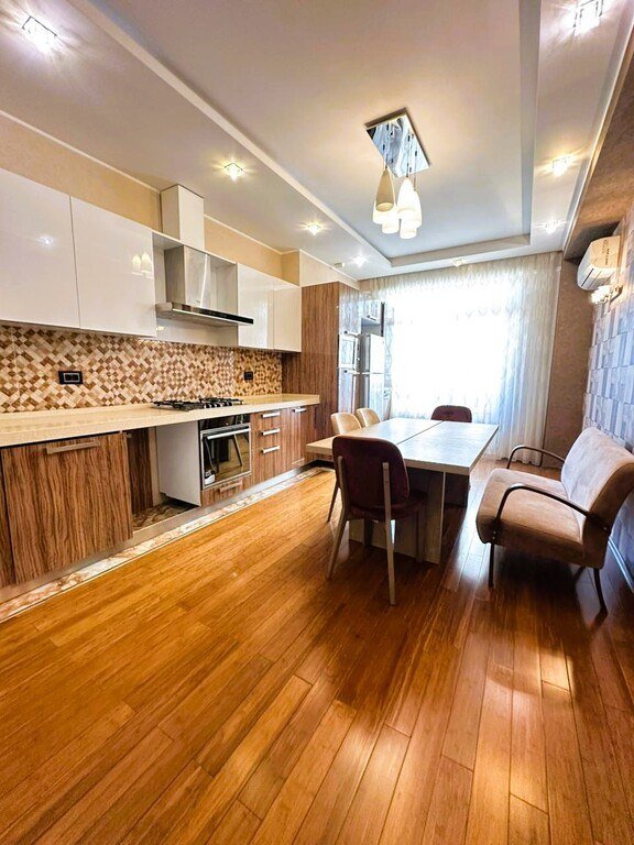 Satılır 3 otaqlı yeni tikili, 130 m², Xətai m.-6