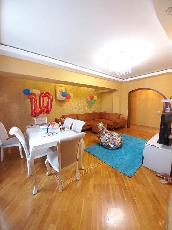 Satılır 4 otaqlı yeni tikili, 178 m², Elmlər Akademiyası m.-1