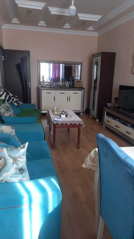 Satılır 3 otaqlı köhnə tikili, 65 m², 9-cu mikrorayon-10