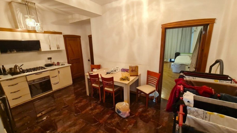 Satılır 4 otaqlı yeni tikili, 165 m², Nizami m.-18