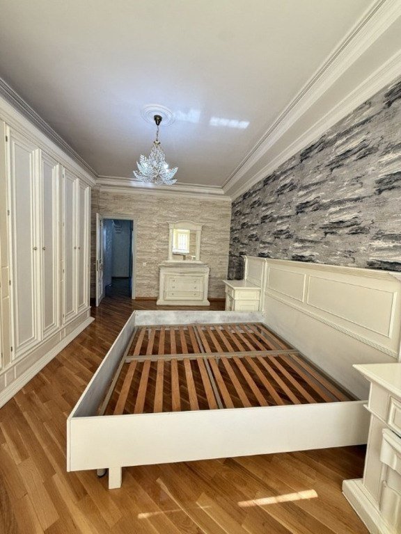Satılır 3 otaqlı yeni tikili, 180 m², Nizami m.-7