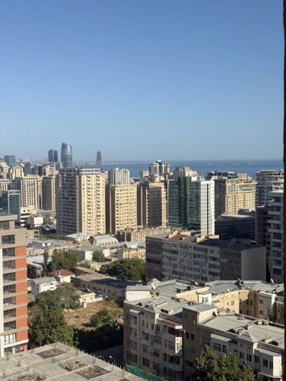 Satılır 3 otaqlı yeni tikili, 180 m², Nizami m.-24