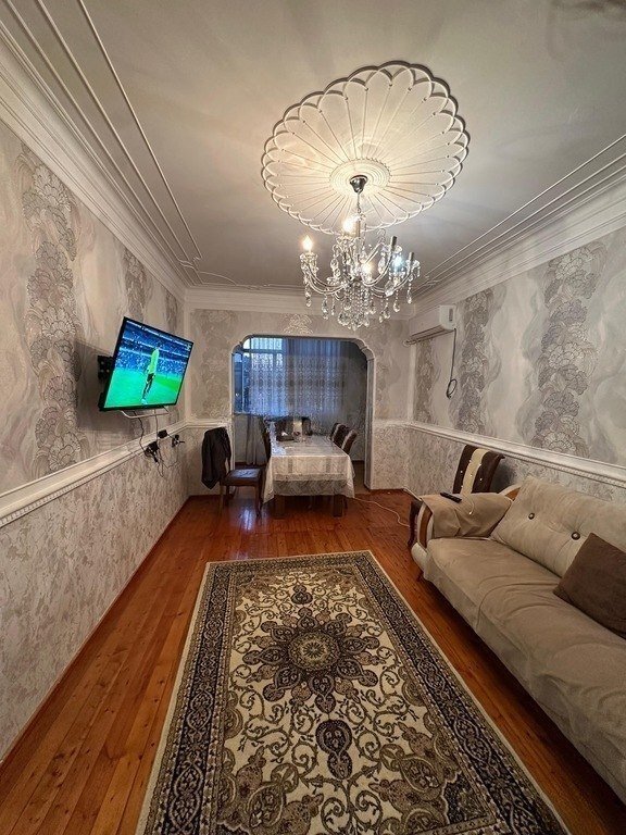 Satılır 3 otaqlı köhnə tikili, 98 m², Elmlər Akademiyası m.-1