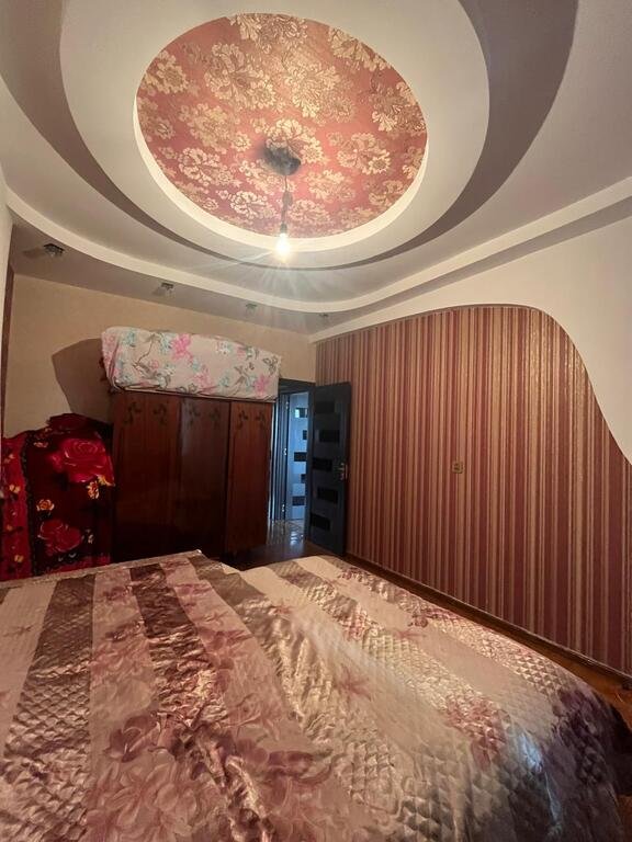 Satılır 3 otaqlı köhnə tikili, 98 m², Elmlər Akademiyası m.-5
