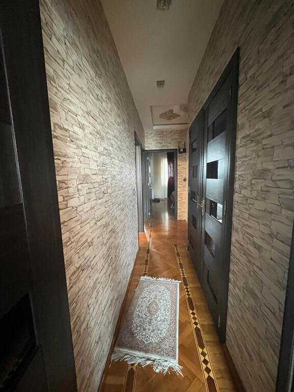 Satılır 3 otaqlı köhnə tikili, 98 m², Elmlər Akademiyası m.-8