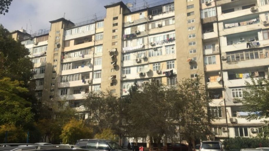 Satılır 5 otaqlı köhnə tikili, 120 m², Memar Əcəmi m.-1
