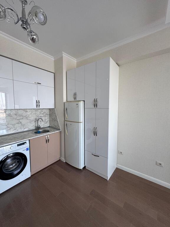 Kirayə verilir 2 otaqlı yeni tikili, 65 m², İnşaatçılar m.-4