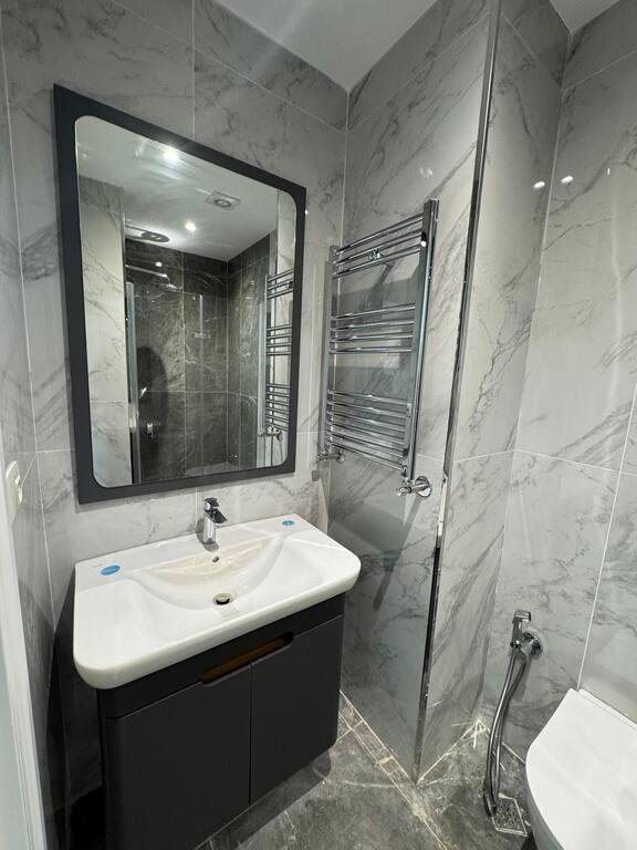 Kirayə verilir 2 otaqlı yeni tikili, 65 m², İnşaatçılar m.-10