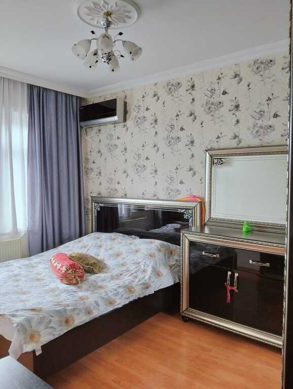 Satılır 4 otaqlı köhnə tikili, 100 m², Nizami-9