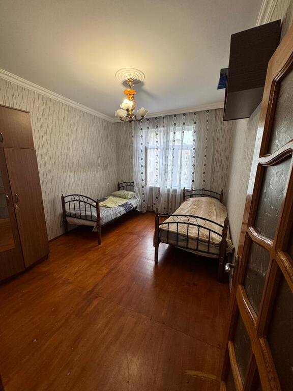 Satılır 3 otaqlı köhnə tikili, 80 m², Həzi Aslanov m.-3
