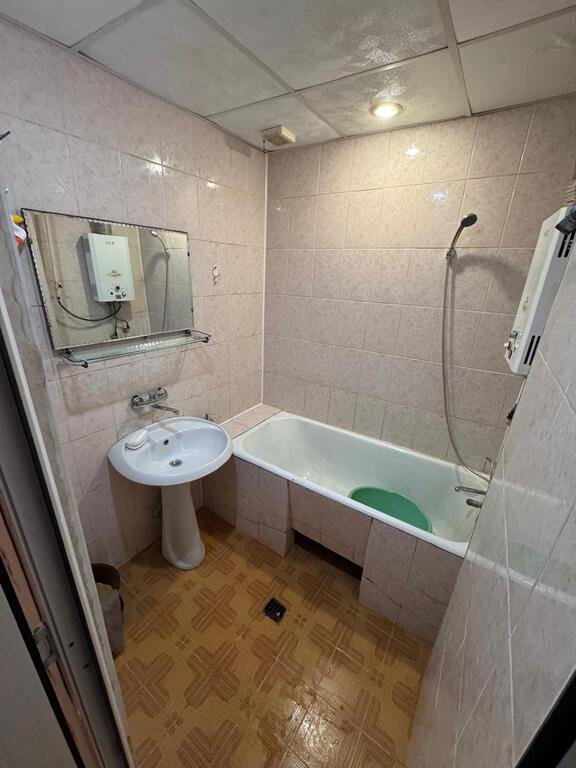 Satılır 3 otaqlı köhnə tikili, 80 m², Həzi Aslanov m.-6