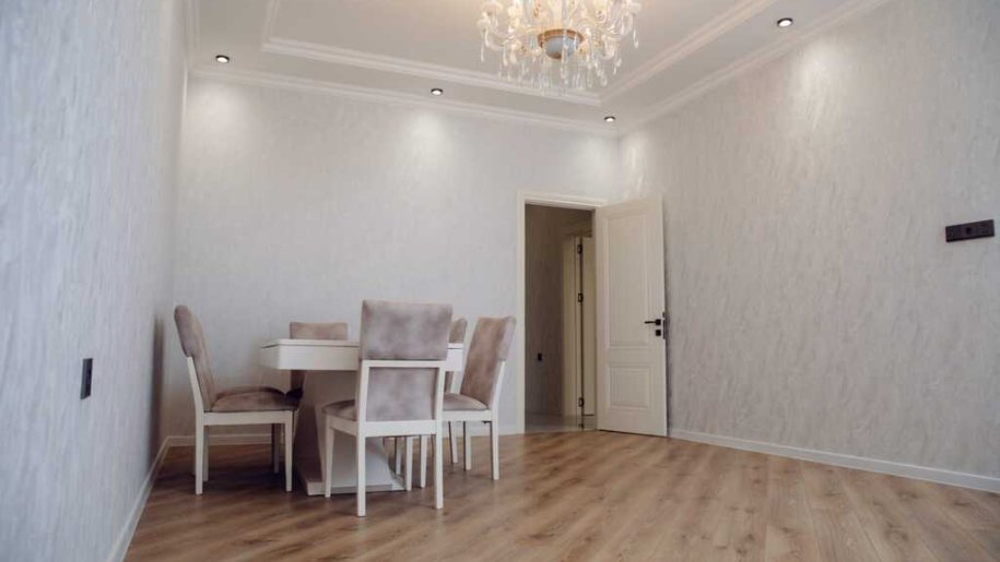Satılır 4 otaqlı yeni tikili, 150 m², 8 noyabr-2