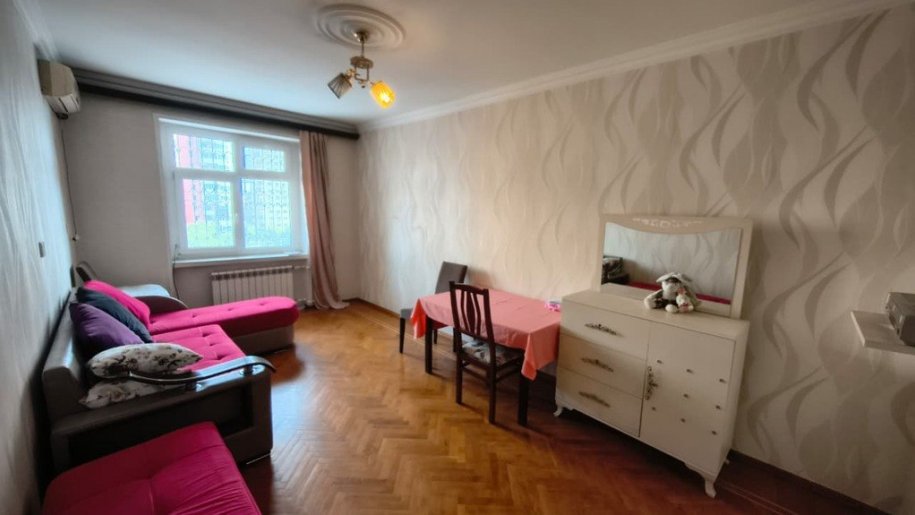 Satılır 3 otaqlı köhnə tikili, 96 m², Xalqlar dostluğu m.-1