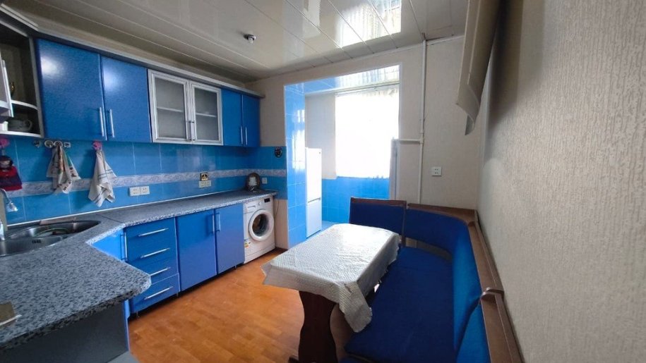 Satılır 3 otaqlı köhnə tikili, 96 m², Xalqlar dostluğu m.-10