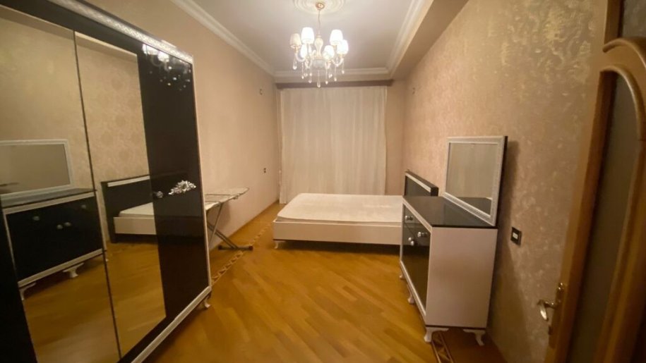 Kirayə verilir 3 otaqlı yeni tikili, 108 m², 8 noyabr-1
