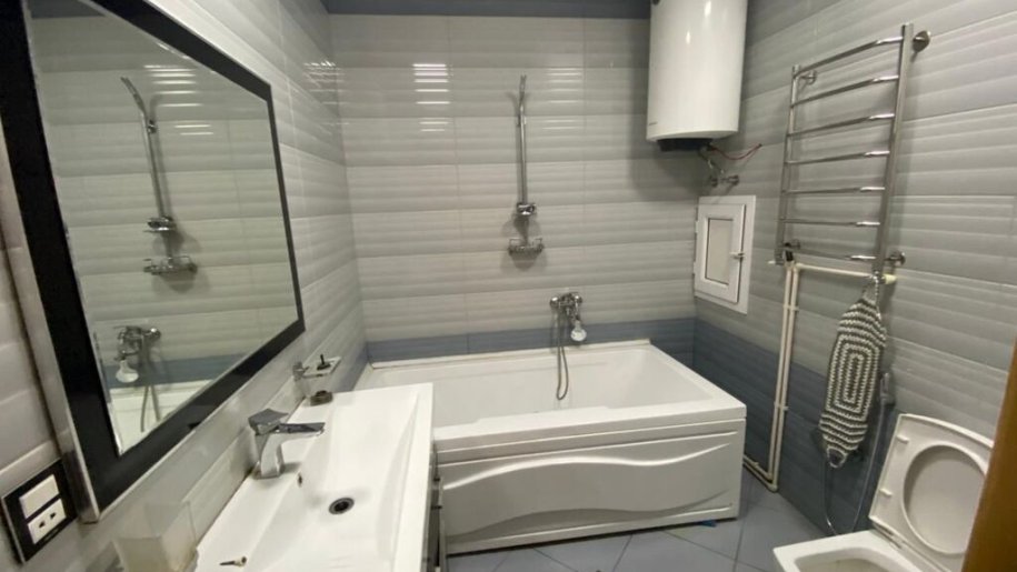 Kirayə verilir 3 otaqlı yeni tikili, 108 m², 8 noyabr-10