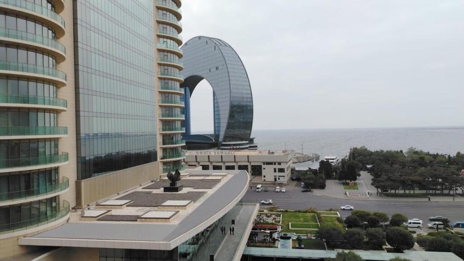 Kirayə verilir 4 otaqlı yeni tikili, 220 m², 28 May m.-1