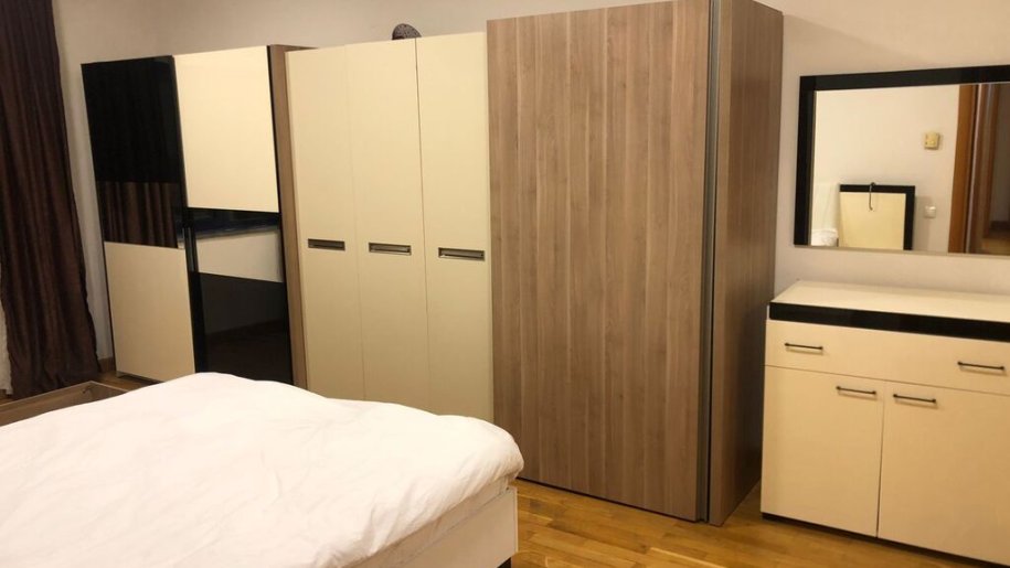 Kirayə verilir 4 otaqlı yeni tikili, 220 m², 28 May m.-17