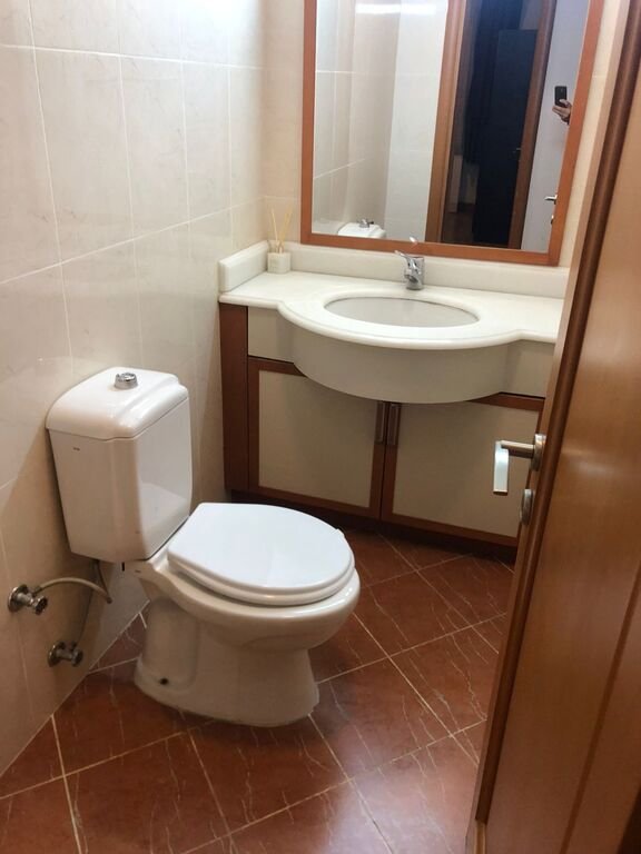 Kirayə verilir 4 otaqlı yeni tikili, 220 m², 28 May m.-23