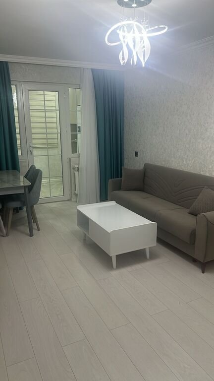 Kirayə verilir 3 otaqlı köhnə tikili, 65 m², Neftçilər m.-2
