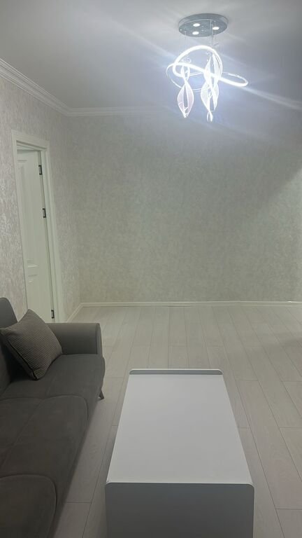 Kirayə verilir 3 otaqlı köhnə tikili, 65 m², Neftçilər m.-11