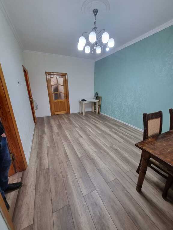 Satılır 2 otaqlı köhnə tikili, 50 m², Azadlıq Prospekti m.-6